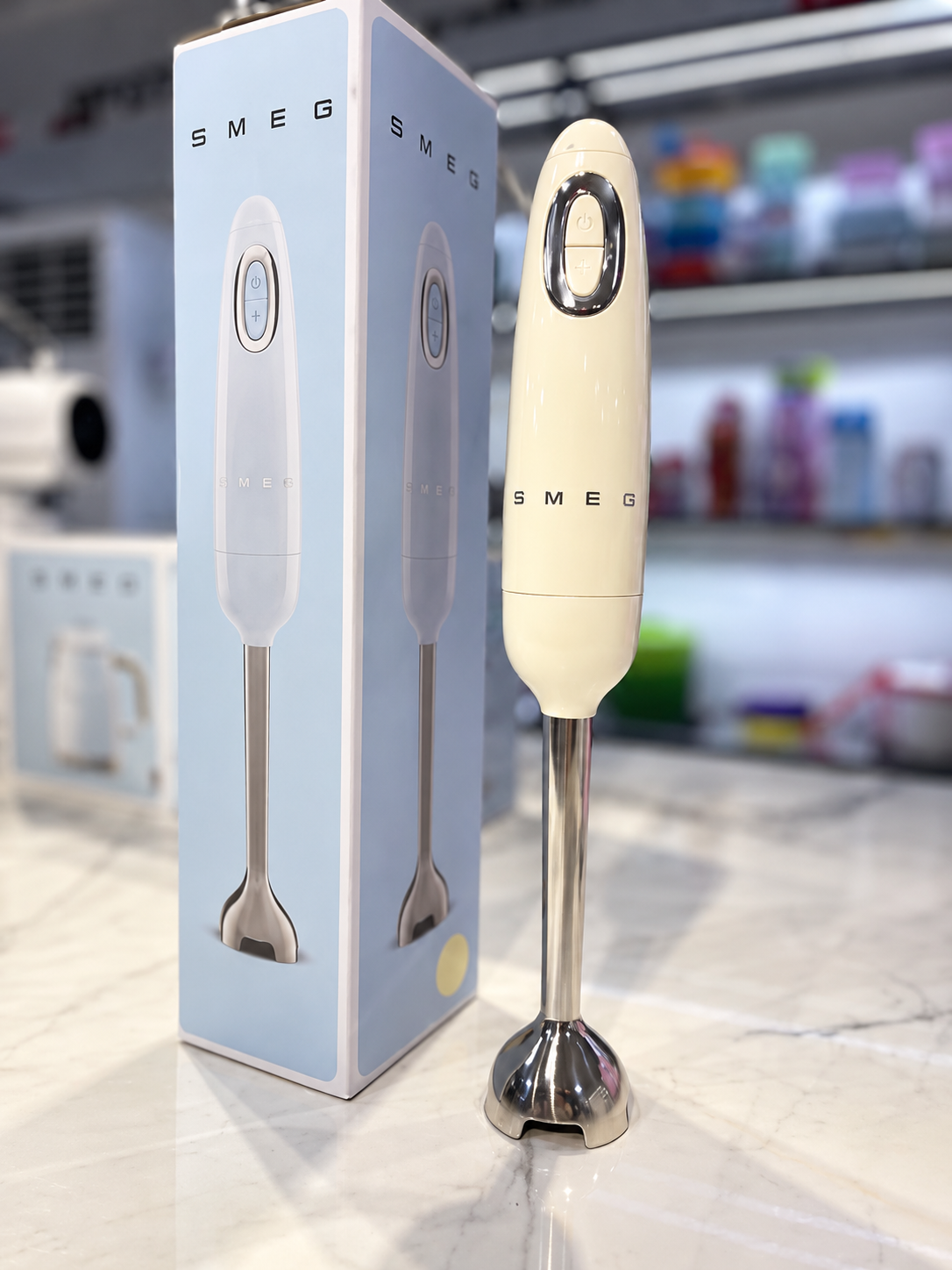 SMEG HBF11CREU 700W Màu Kem cùng hộp