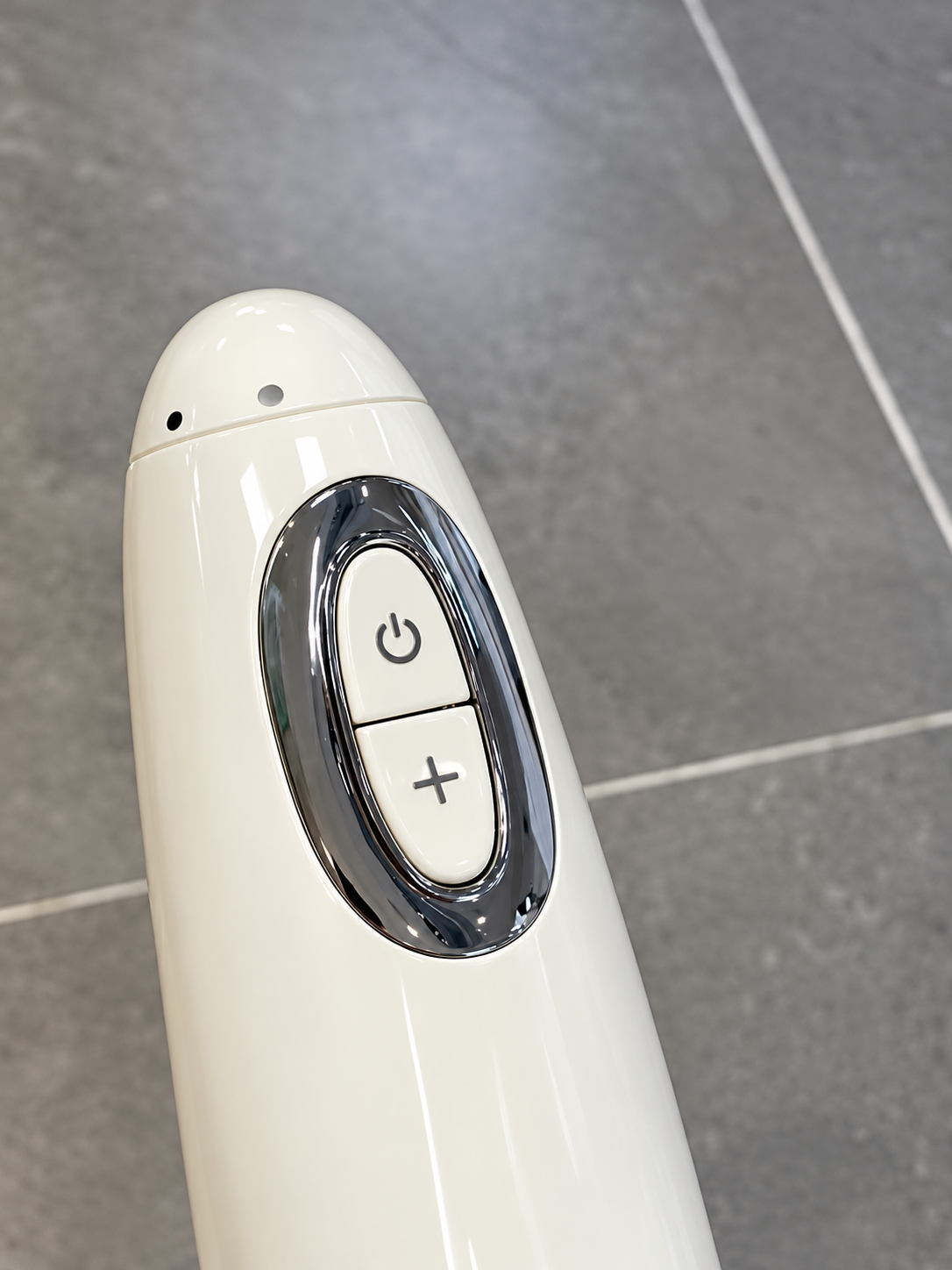 SMEG HBF11CREU 700W Màu Kem nút bấm công tắc