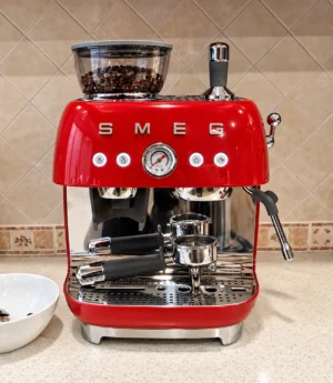 Máy pha cà phê espresso SMEG EGF03 - ảnh 4